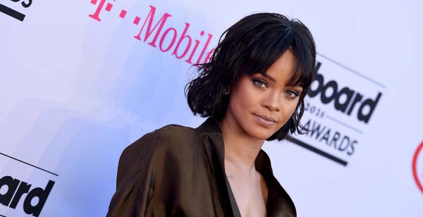 Drake and Rihanna fuel romance rumours