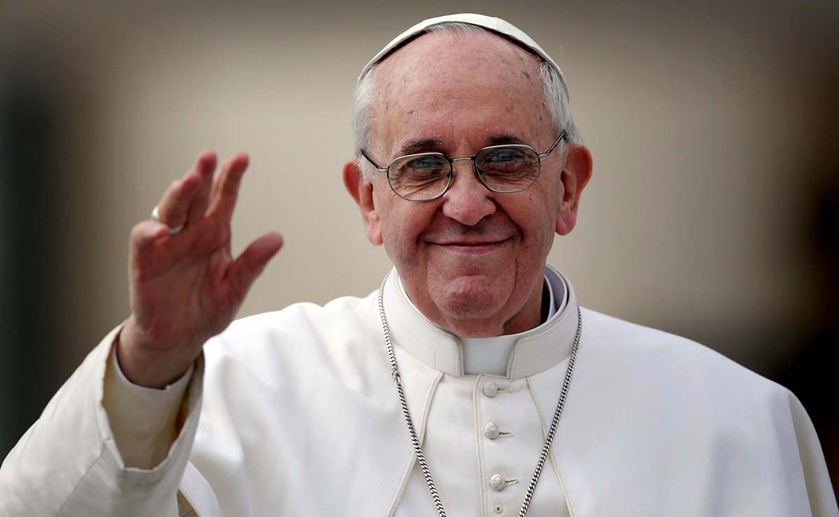 Pope calls for peace in Holy Land, end to other conflicts